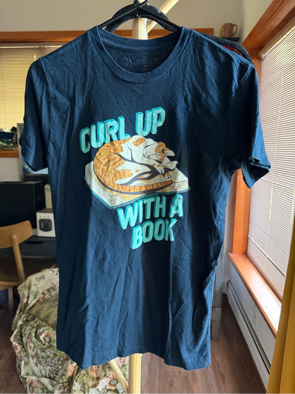 Out of Print "Curl up with a Book" tee with cat graphic size xs BNWOT